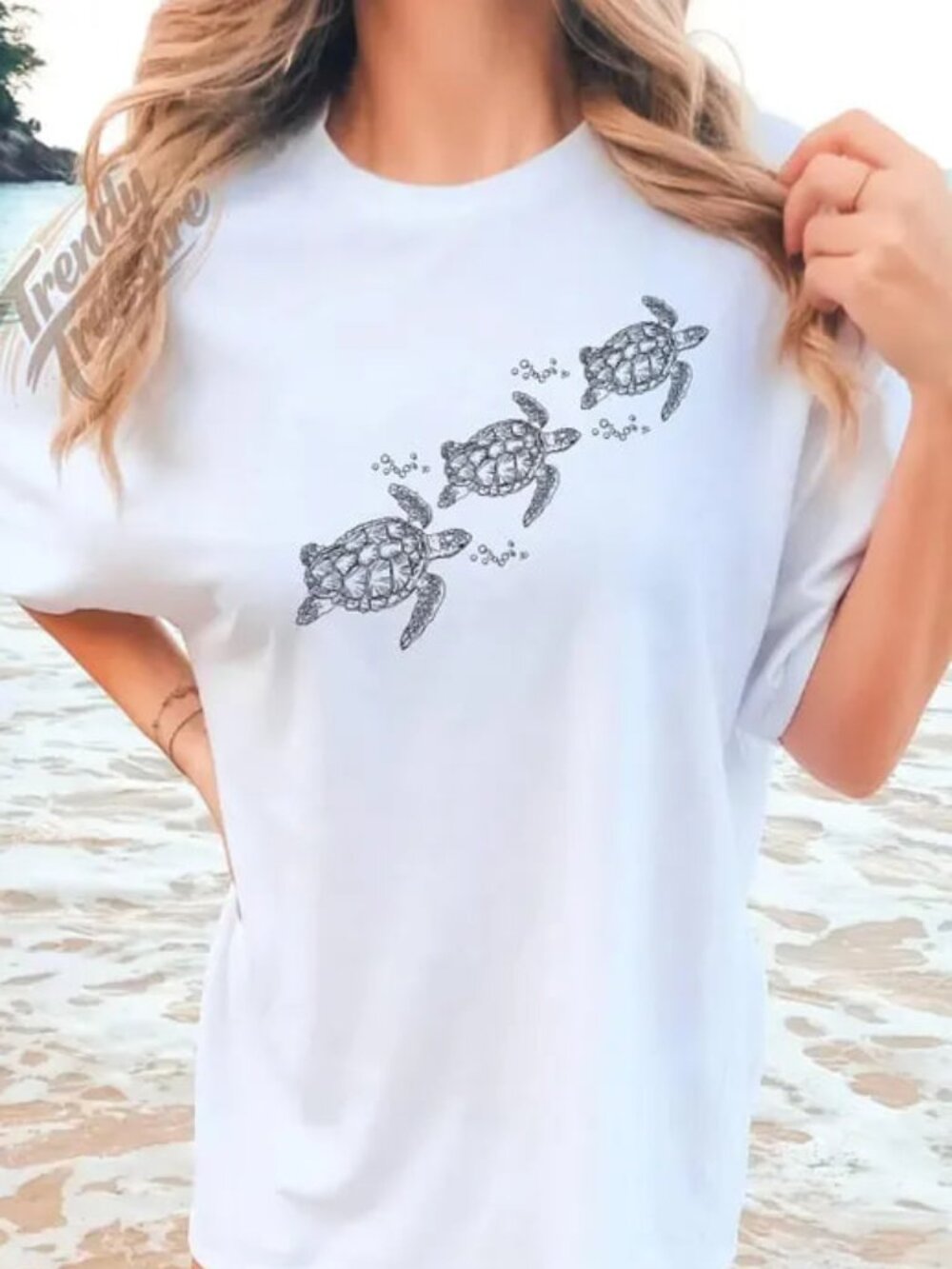 Sea Turtle Graphic Tee, Retro Beach T-shirt, Summer Tee
